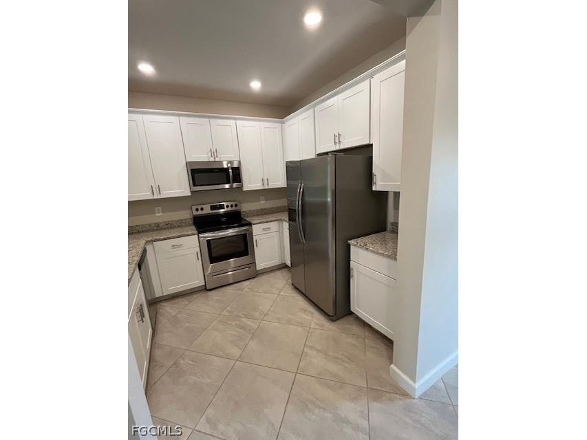 14113 Pine Lodge Lane Fort Myers FL 33913 2026013605 image2