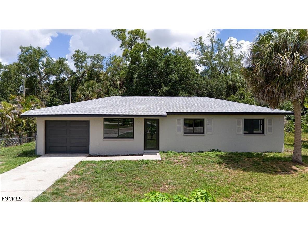 14114 Caribbean Boulevard Fort Myers FL 33905 2026023183 image1