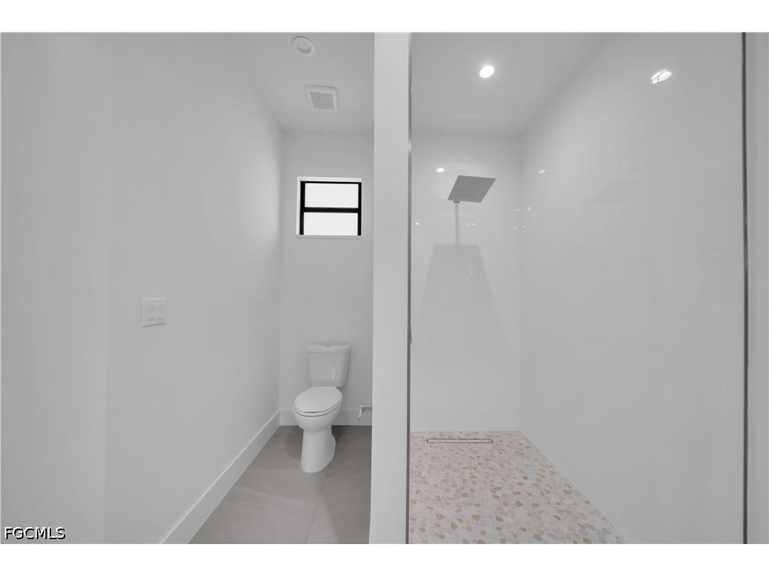 1412 NE 2nd Place Cape Coral FL 33909 2026017515 image31