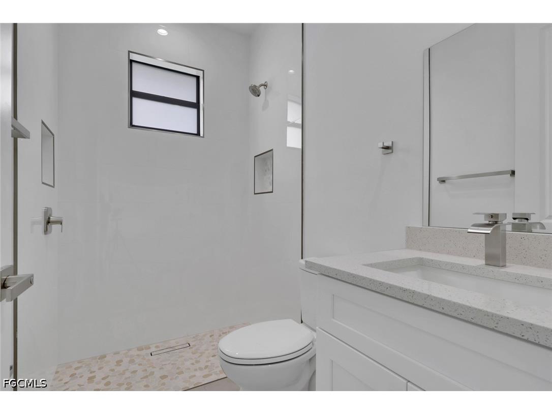1412 NE 2nd Place Cape Coral FL 33909 2026026680 image30