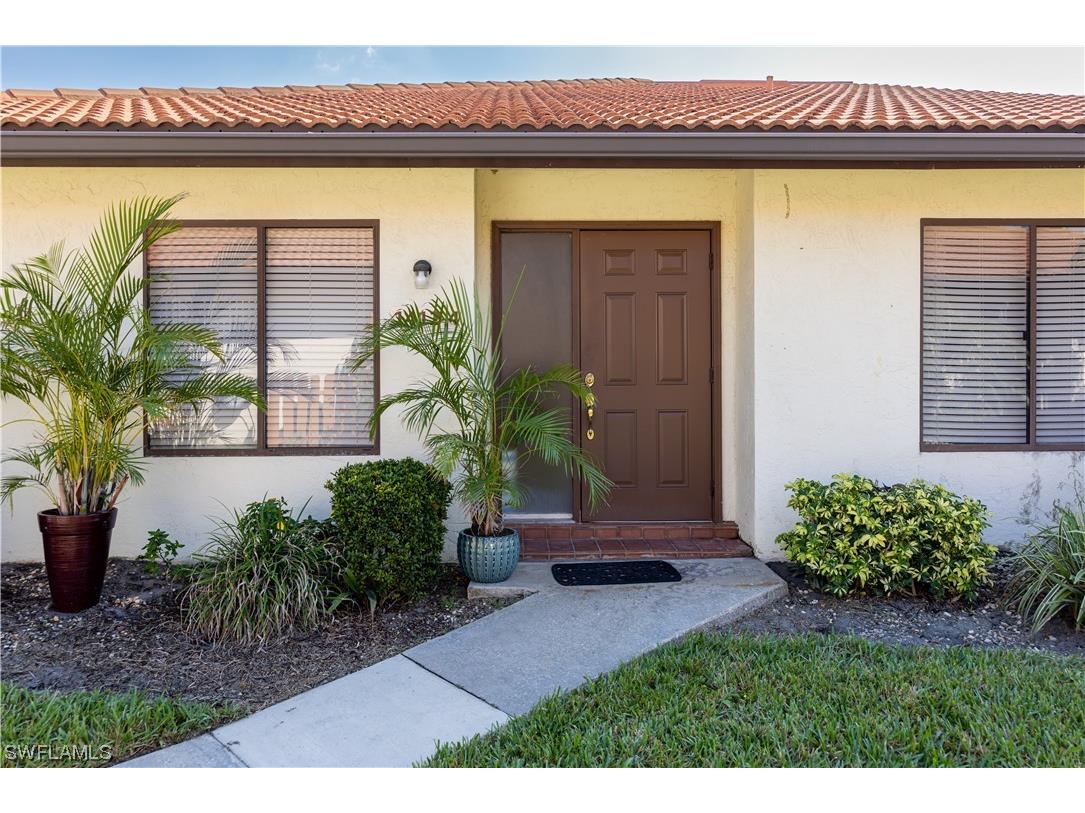 1412 Park Shore Circle #4 Fort Myers FL 33901 223014689 image1