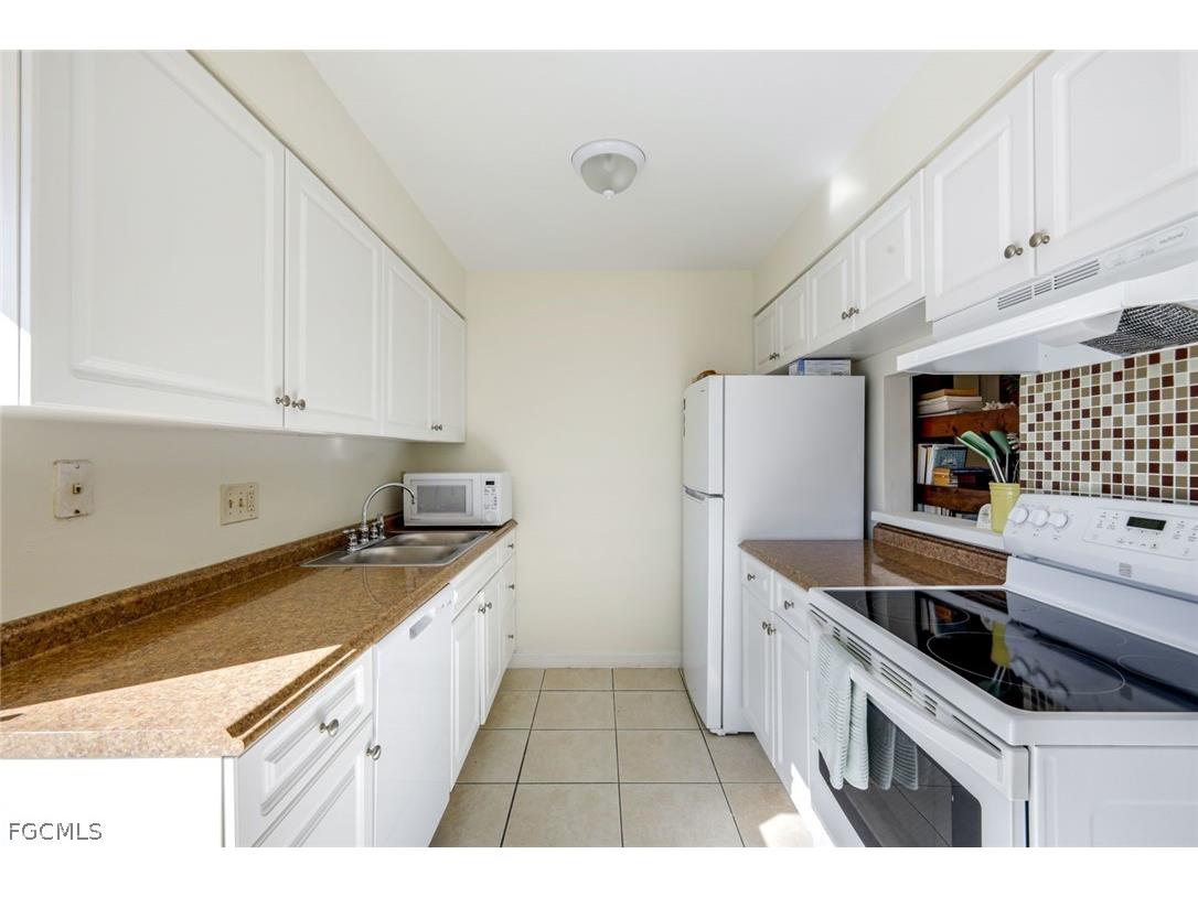 1410/ 1412 SE 8th Avenue Cape Coral FL 33990 2026009727 image6