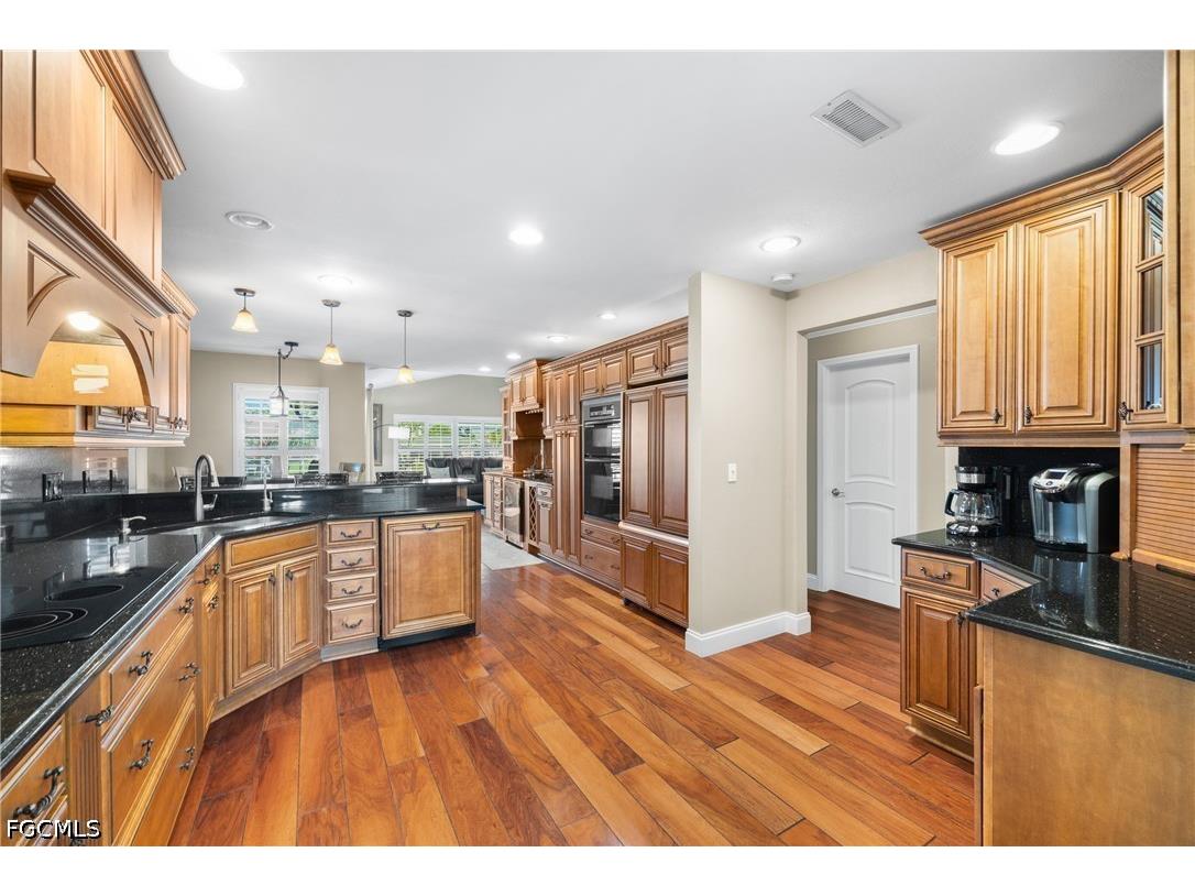 1412 Windsor Court Cape Coral FL 33904 2026020692 image7