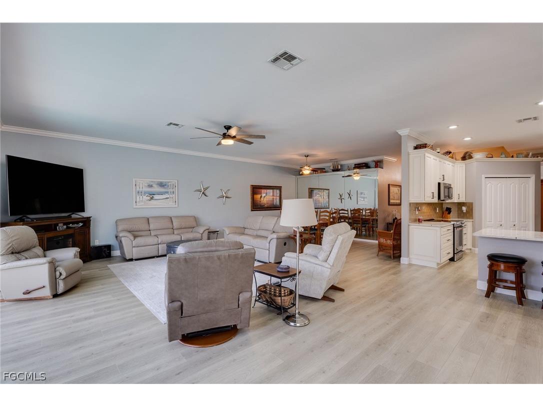 14120 Grosse Point Lane Fort Myers FL 33919 2026006090 image5