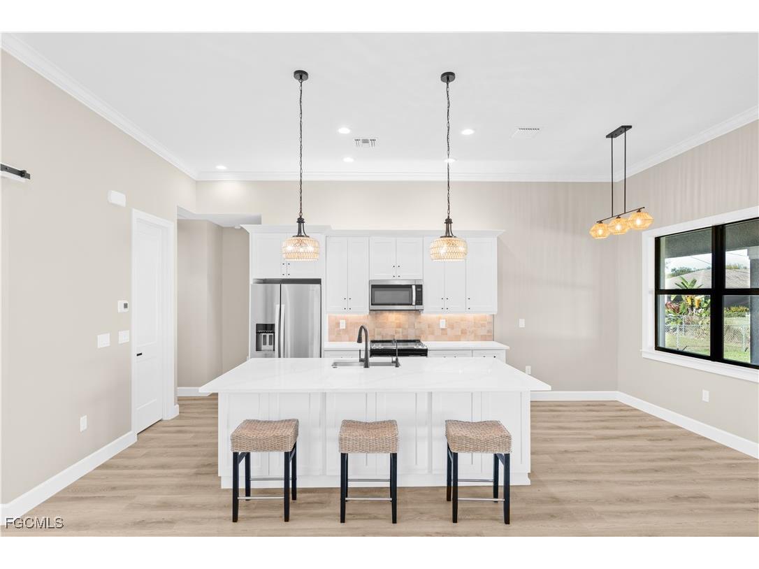 14121 Cedardale Street Fort Myers FL 33905 2025026297 image10