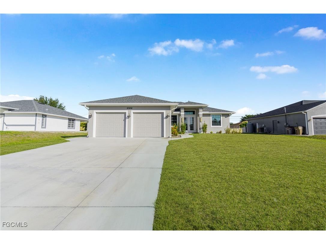 14121 Cedardale Street Fort Myers FL 33905 2025026297 image34