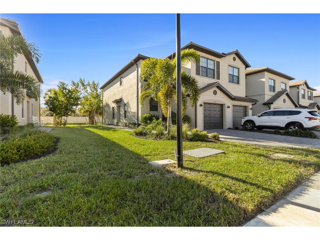 14121 Pine Lodge Lane Fort Myers FL 33913 223075667 image1
