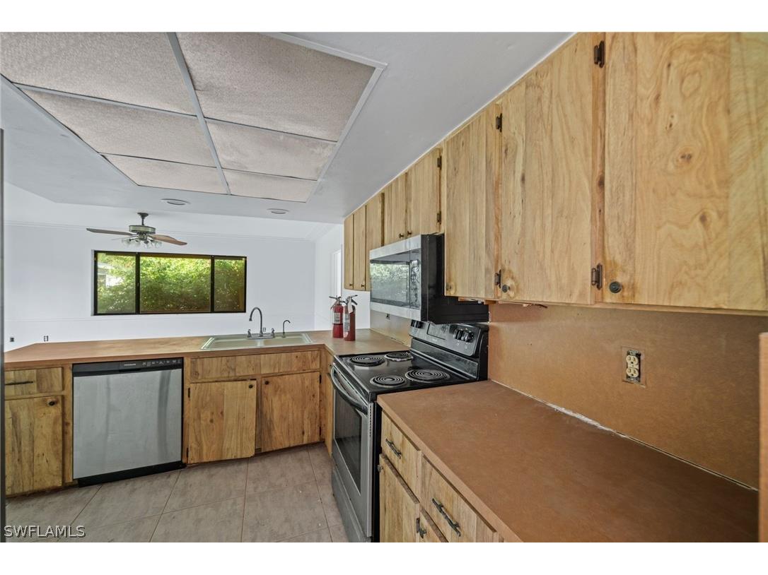 14126 Caribbean Boulevard Fort Myers FL 33905 224025888 image1