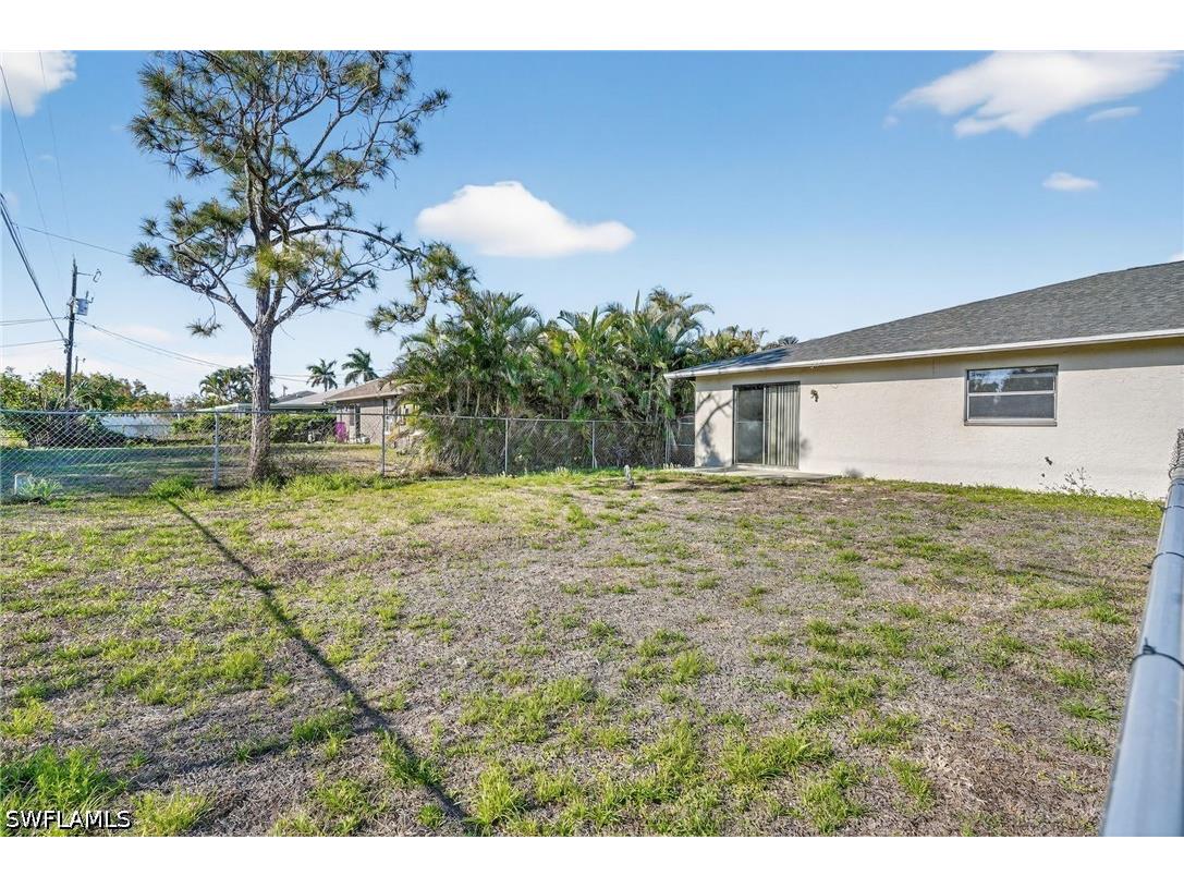 1413/1415 SE 23rd Place Cape Coral FL 33990 226012339 image44
