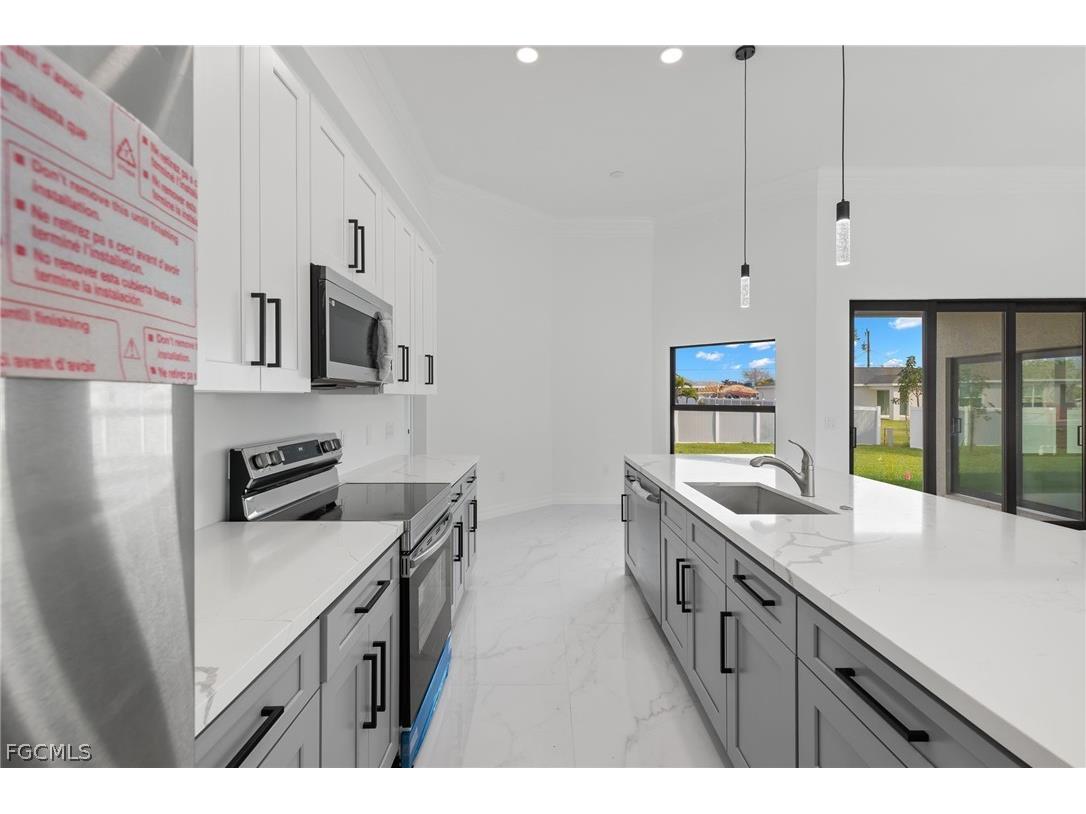 1413 NE 15th Terrace Cape Coral FL 33909 2026006973 image11