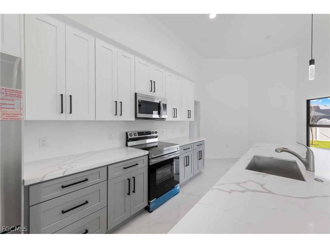 1413 NE 15th Terrace Cape Coral FL 33909 2026006973 image12