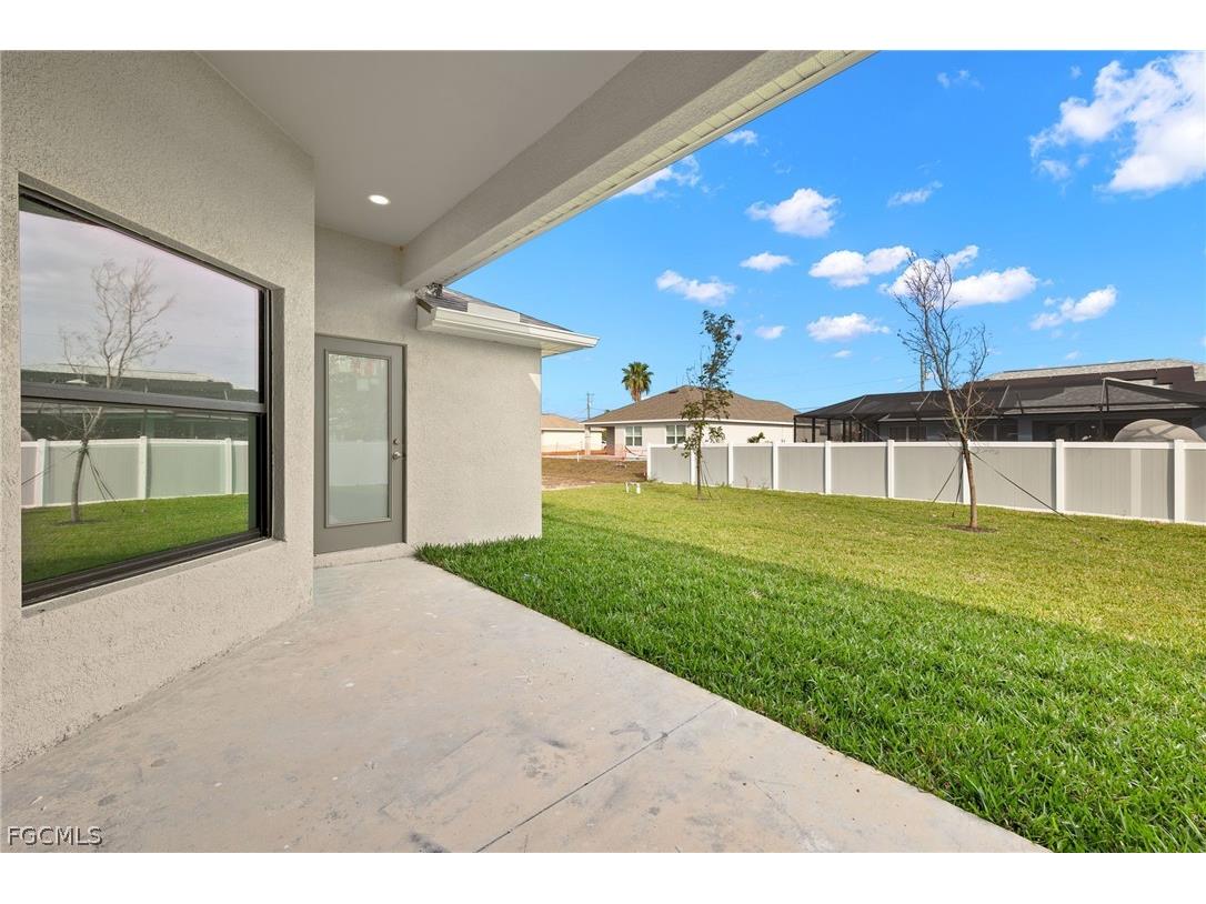 1413 NE 15th Terrace Cape Coral FL 33909 2026006973 image22