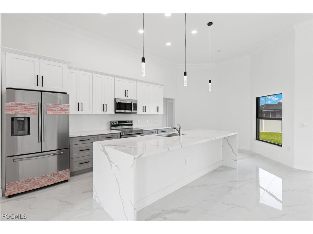 1413 NE 15th Terrace Cape Coral FL 33909 2026006973 image8