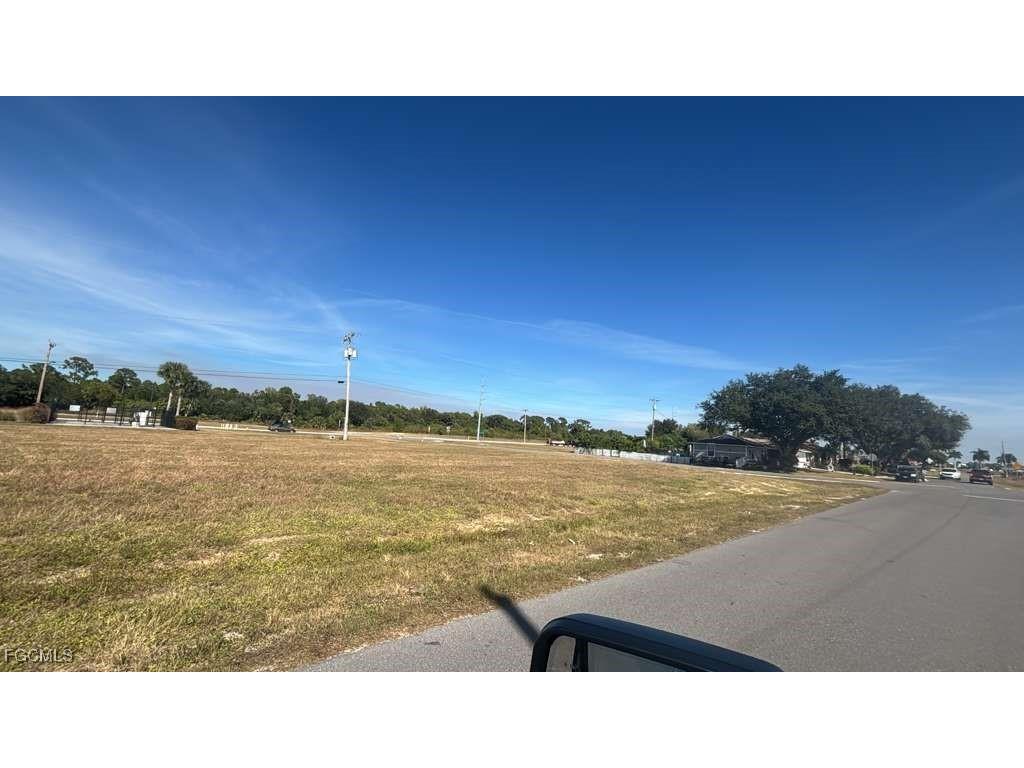 1413 NE 23rd Terrace Cape Coral FL 33909 2025021385 image2