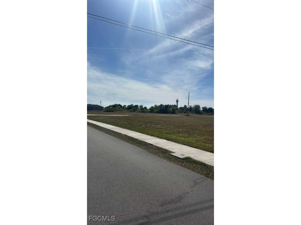 1413 NE 23rd Terrace Cape Coral FL 33909 2025021385 image9