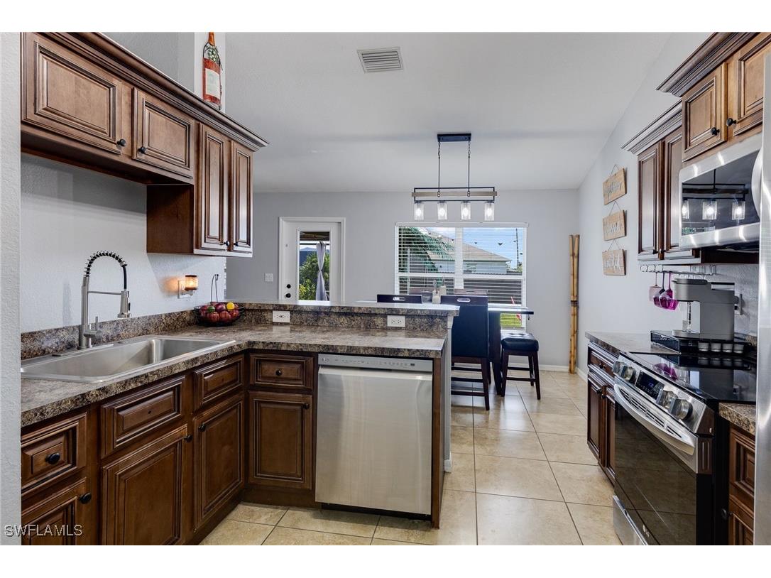 1413 NW 8th Place Cape Coral FL 33993 226002133 image10