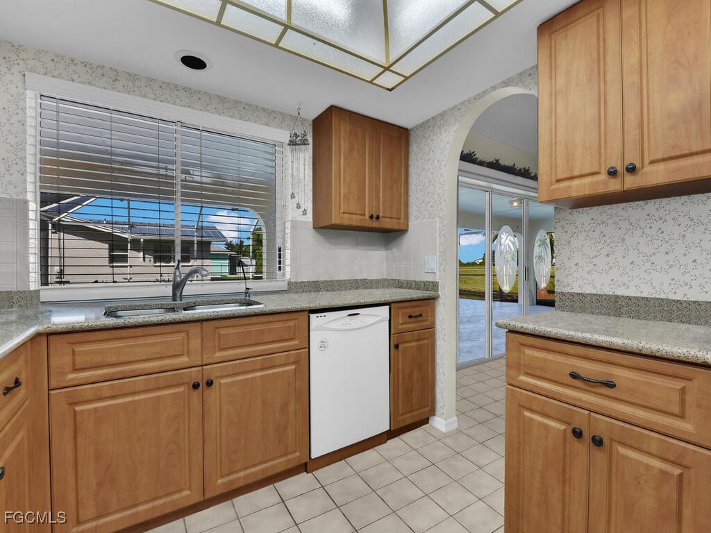 1413 SE 39th Street Cape Coral FL 33904 2025016932 image12