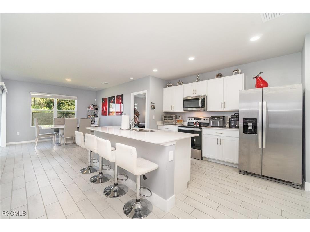 1413 SW Trafalgar Parkway Cape Coral FL 33991 2025017986 image14