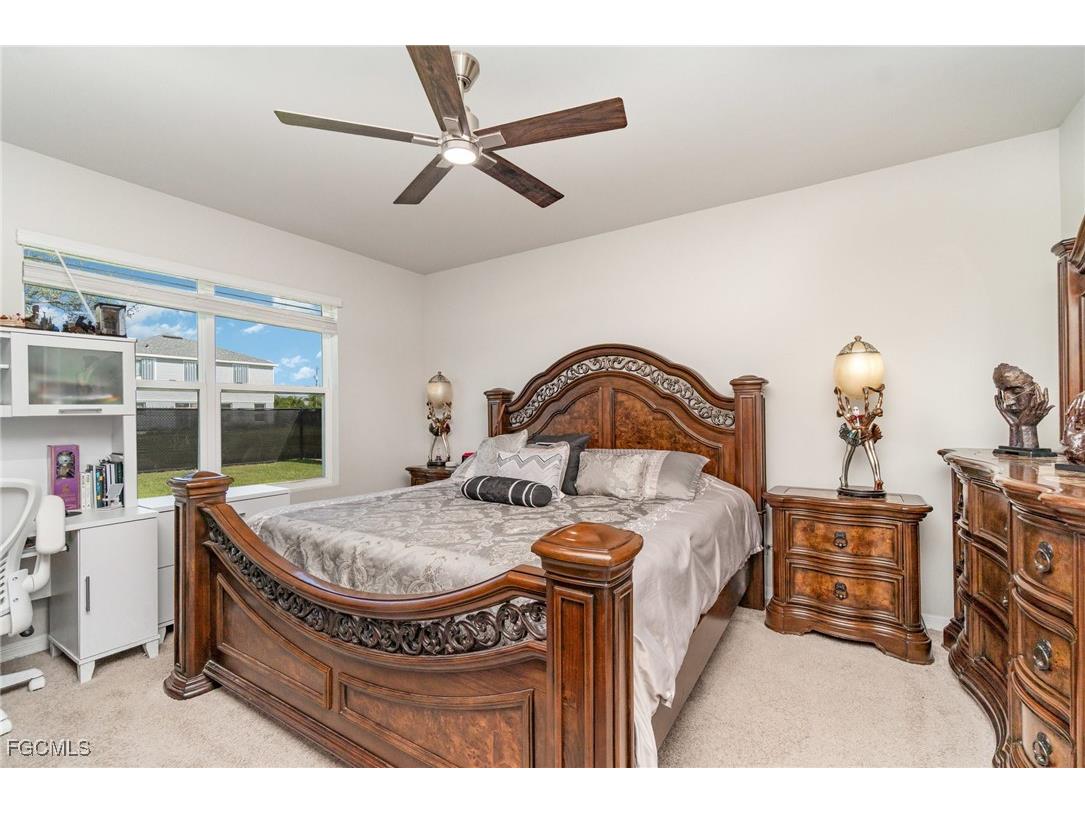 1413 SW Trafalgar Parkway Cape Coral FL 33991 2025017986 image17