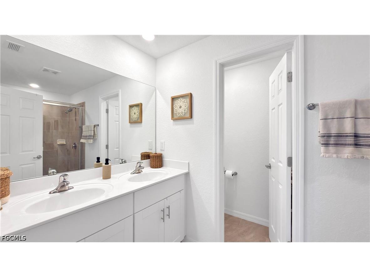 14135 Oviedo Place Fort Myers FL 33905 2026020007 image24