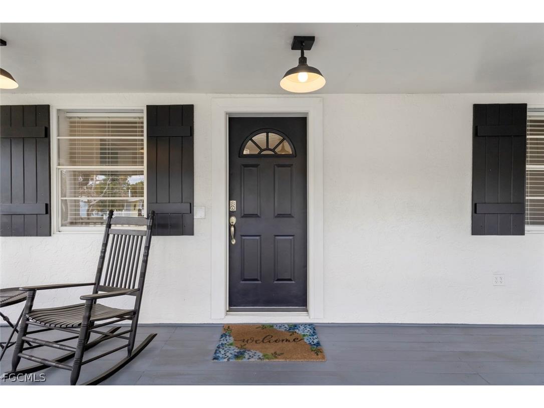 1414 Alhambra Drive Fort Myers FL 33901 2026012674 image3