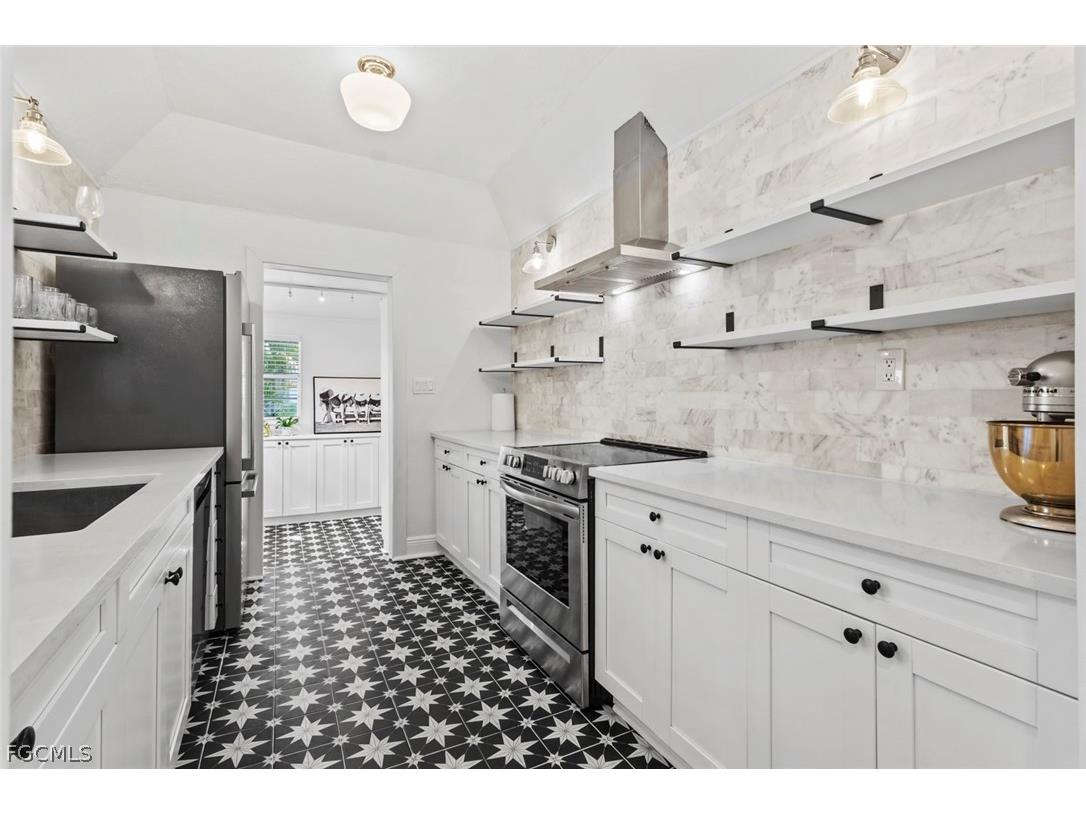 1414 Alhambra Drive Fort Myers FL 33901 2026012674 image9