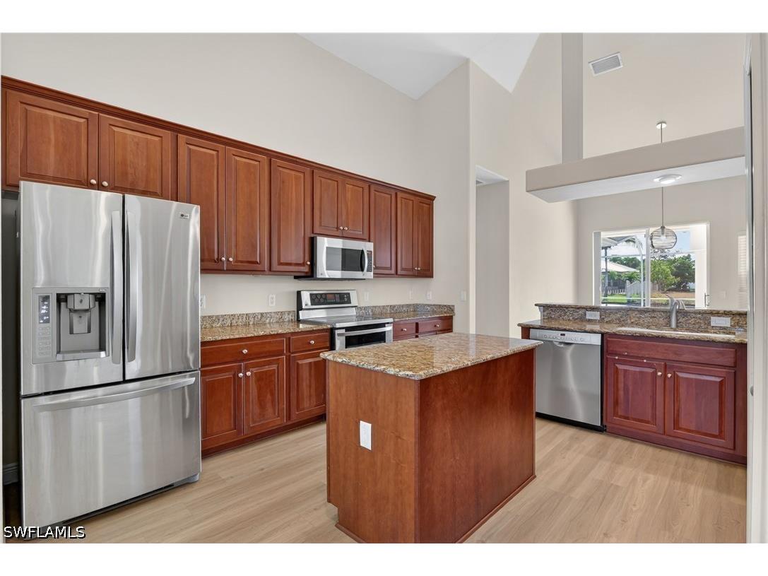 1414 NE 2nd Terrace Cape Coral FL 33909 226013881 image1