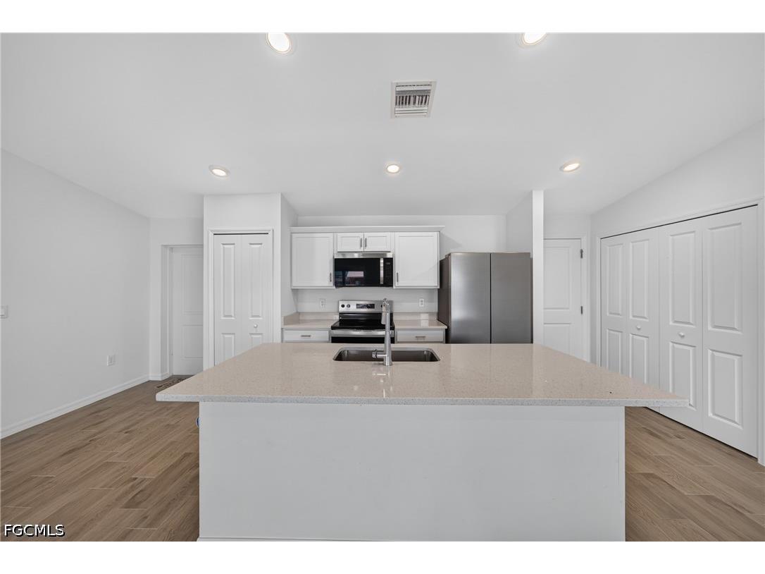 1414 NW 19th Terrace Cape Coral FL 33993 2026024257 image10