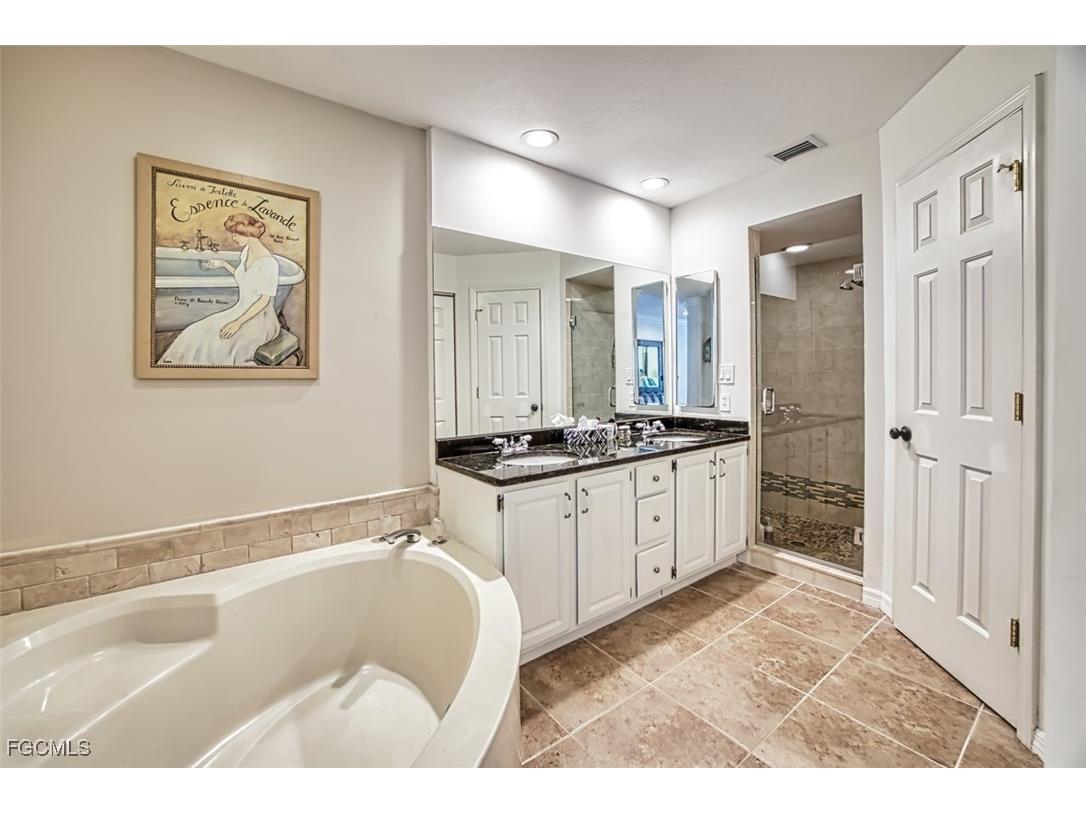 1414 Thistledown Way Fort Myers FL 33901 2025000334 image24