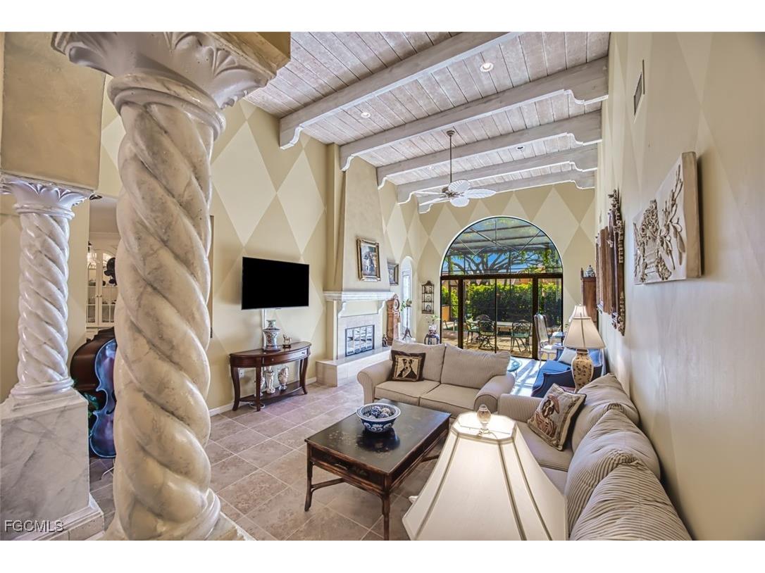 1414 Thistledown Way Fort Myers FL 33901 2025000334 image8