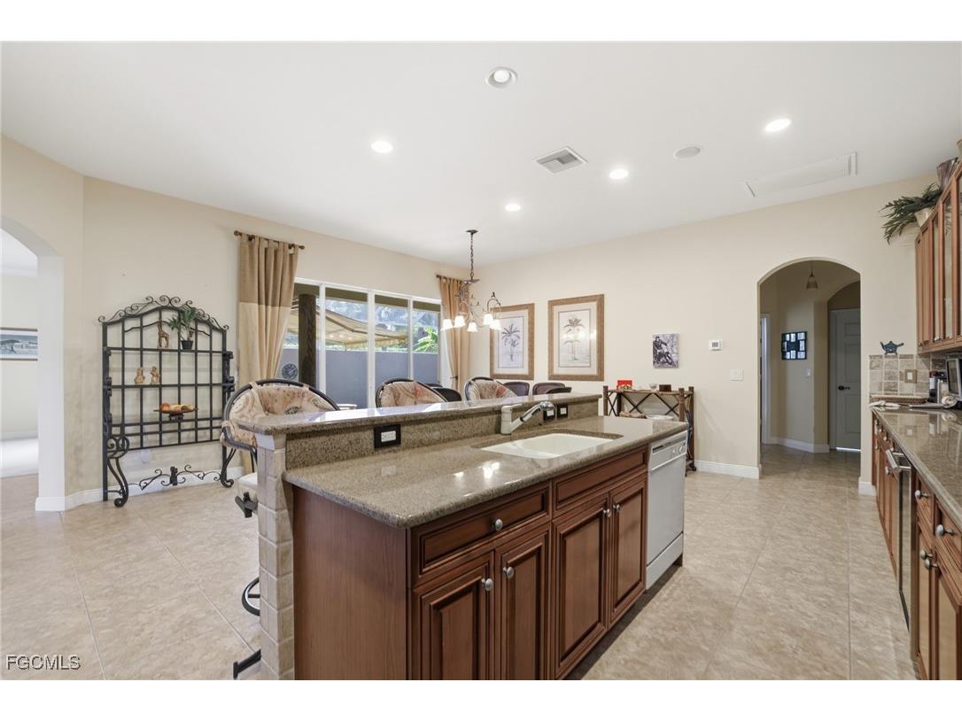 14143 Bently Circle Fort Myers FL 33912 2025017491 image13