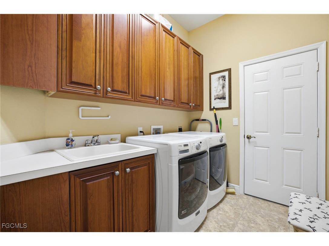 14143 Bently Circle Fort Myers FL 33912 2025017491 image24