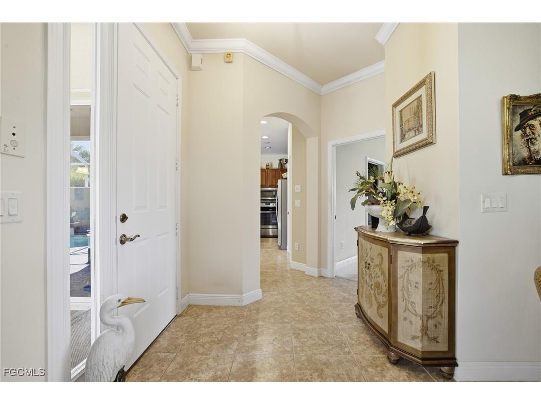 14143 Bently Circle Fort Myers FL 33912 2025017491 image4