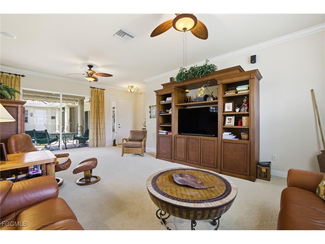 14143 Bently Circle Fort Myers FL 33912 2025017491 image8