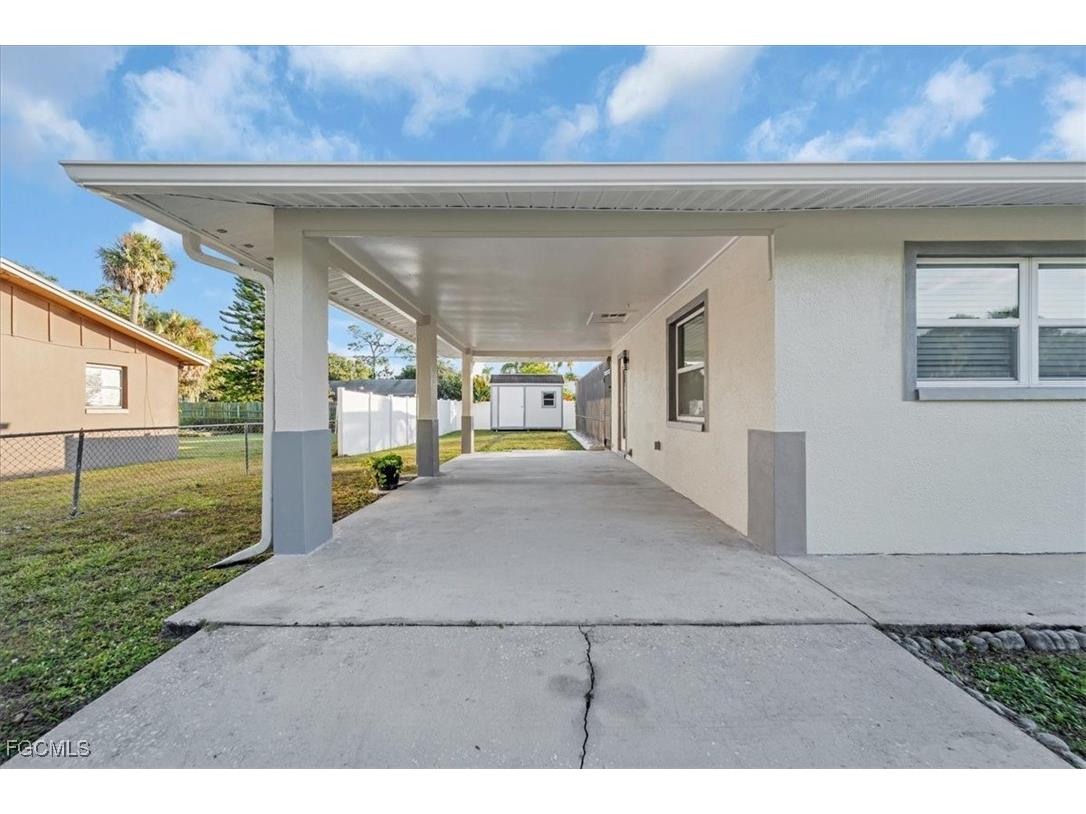 14143 Caribbean Boulevard Fort Myers FL 33905 2025023431 image6