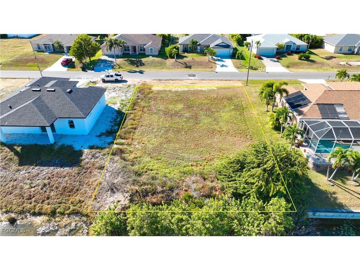 1415 NE 13th Place Cape Coral FL 33909 2025020921 image6