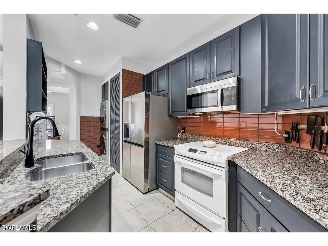 1415 Sweetwater Cove #102 Naples FL 34110 226013980 image3