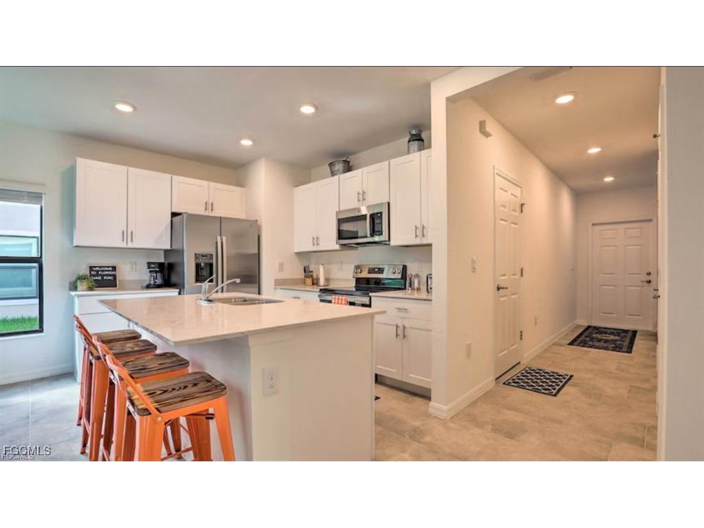 14155 Oviedo Place Fort Myers FL 33905 2025014689 image10