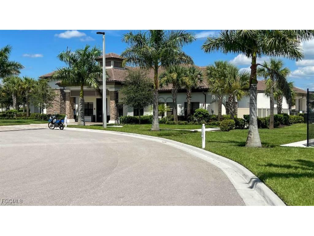 14155 Oviedo Place Fort Myers FL 33905 2025014689 image28