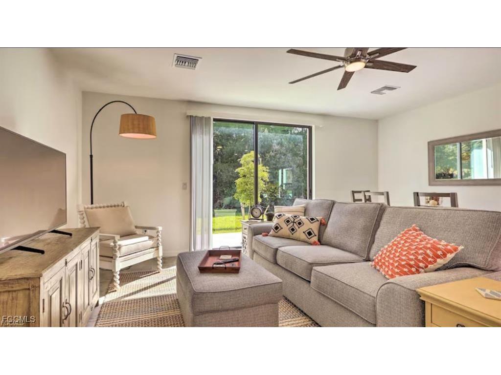 14155 Oviedo Place Fort Myers FL 33905 2025014689 image4