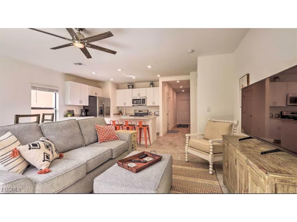 14155 Oviedo Place Fort Myers FL 33905 2025014689 image6