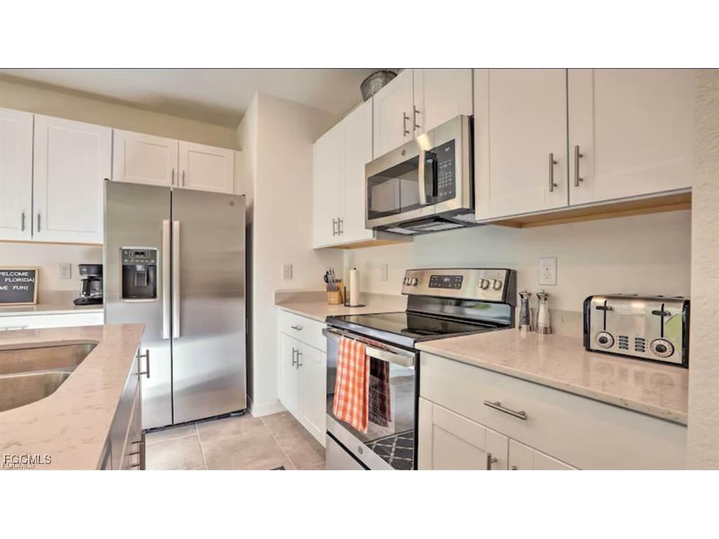 14155 Oviedo Place Fort Myers FL 33905 2025014689 image8