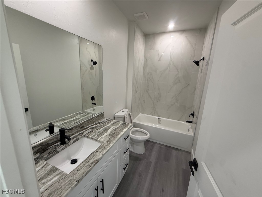 1416 Floral Drive Fort Myers FL 33916 2025017074 image8