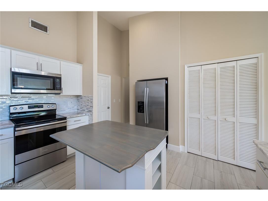 1416 SE 11th Place Cape Coral FL 33990 2025012722 image12