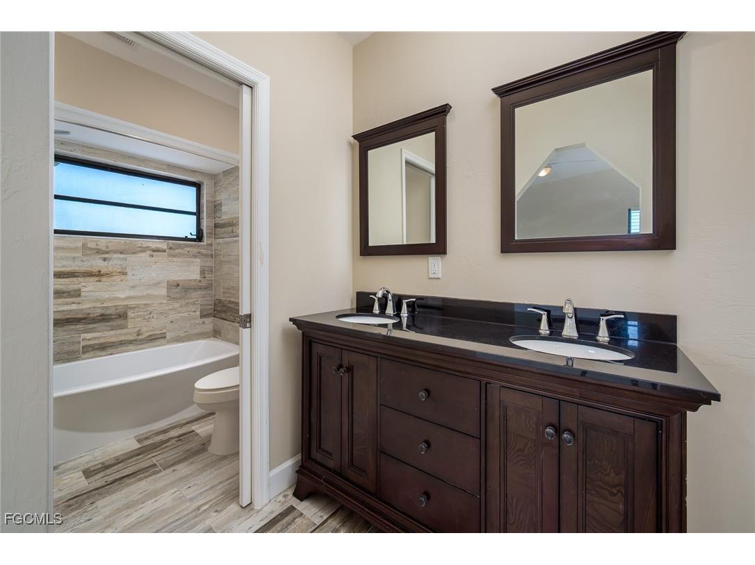 1416 SE 11th Place Cape Coral FL 33990 2025012722 image28