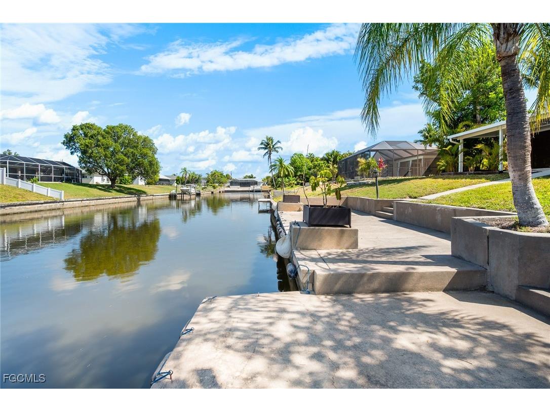 1416 SE 11th Place Cape Coral FL 33990 2025012722 image38