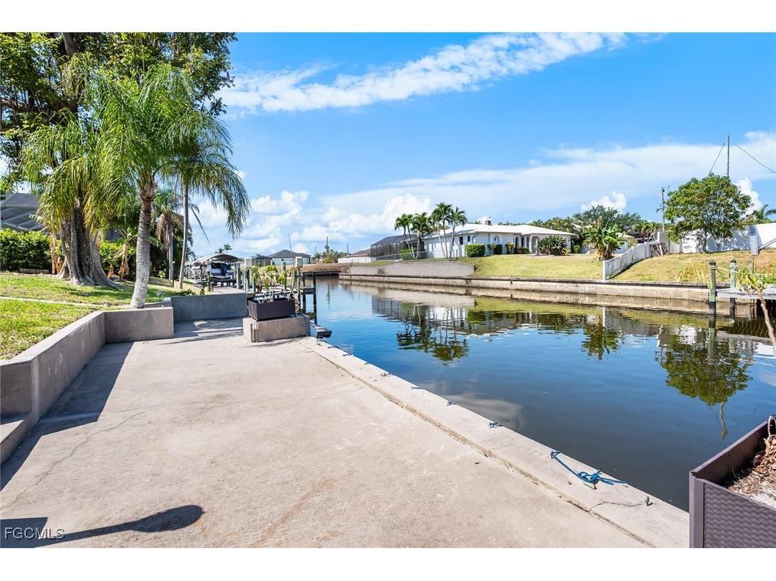 1416 SE 11th Place Cape Coral FL 33990 2025012722 image39