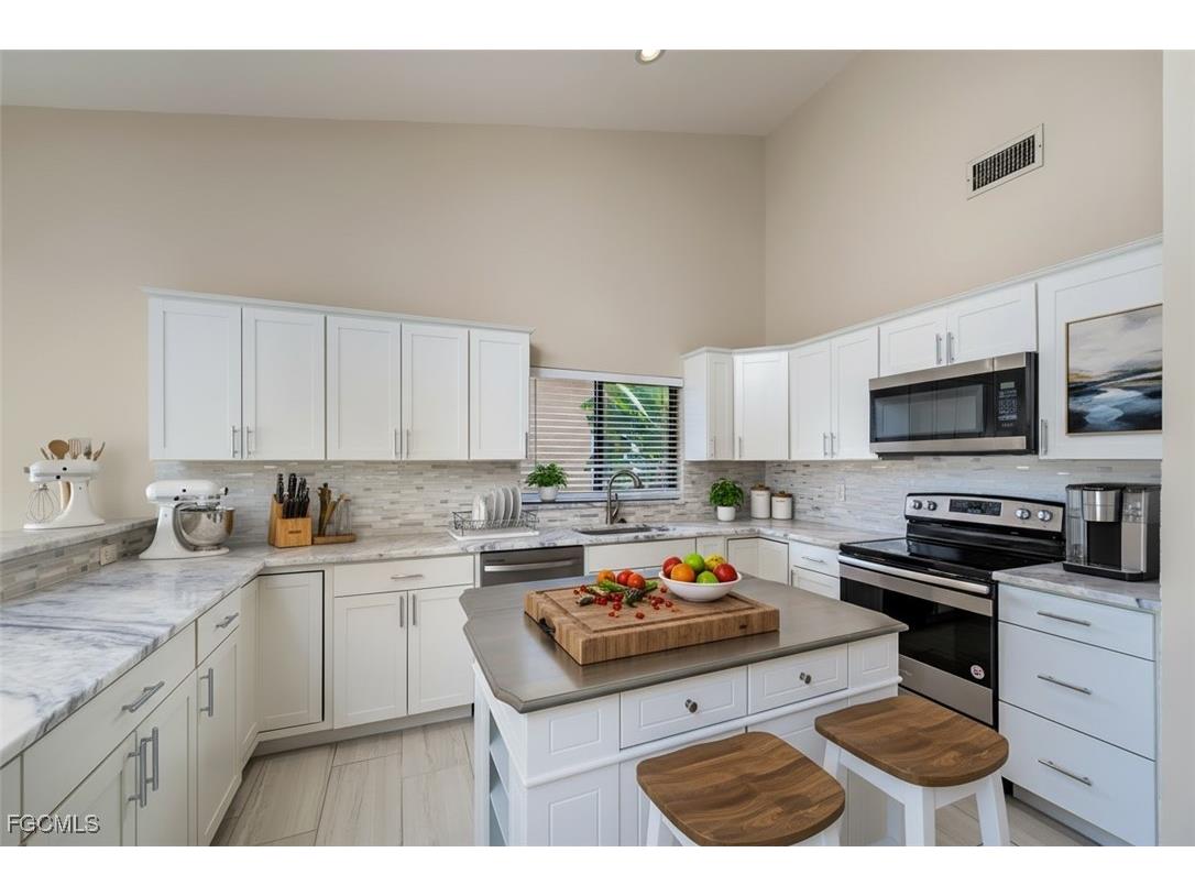 1416 SE 11th Place Cape Coral FL 33990 2025012722 image8