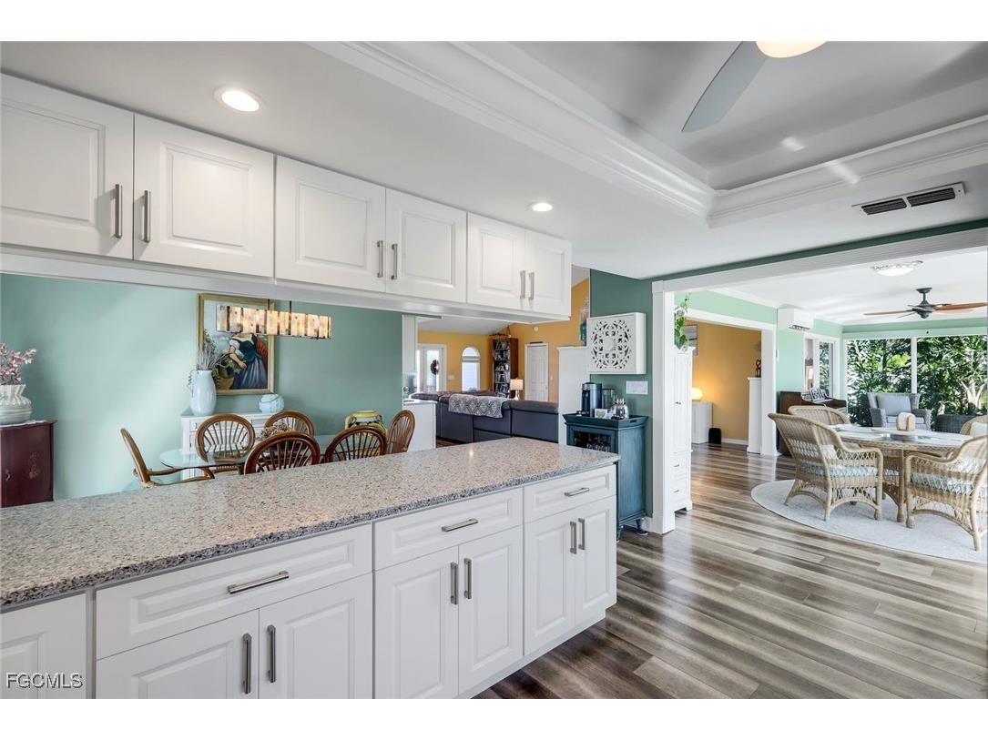 1417 Causey Court Sanibel FL 33957 2025018600 image10