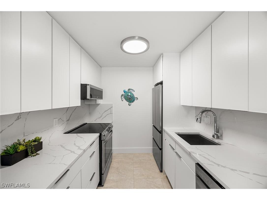 1417 Chesapeake Avenue #104 Naples FL 34102 226008194 image11